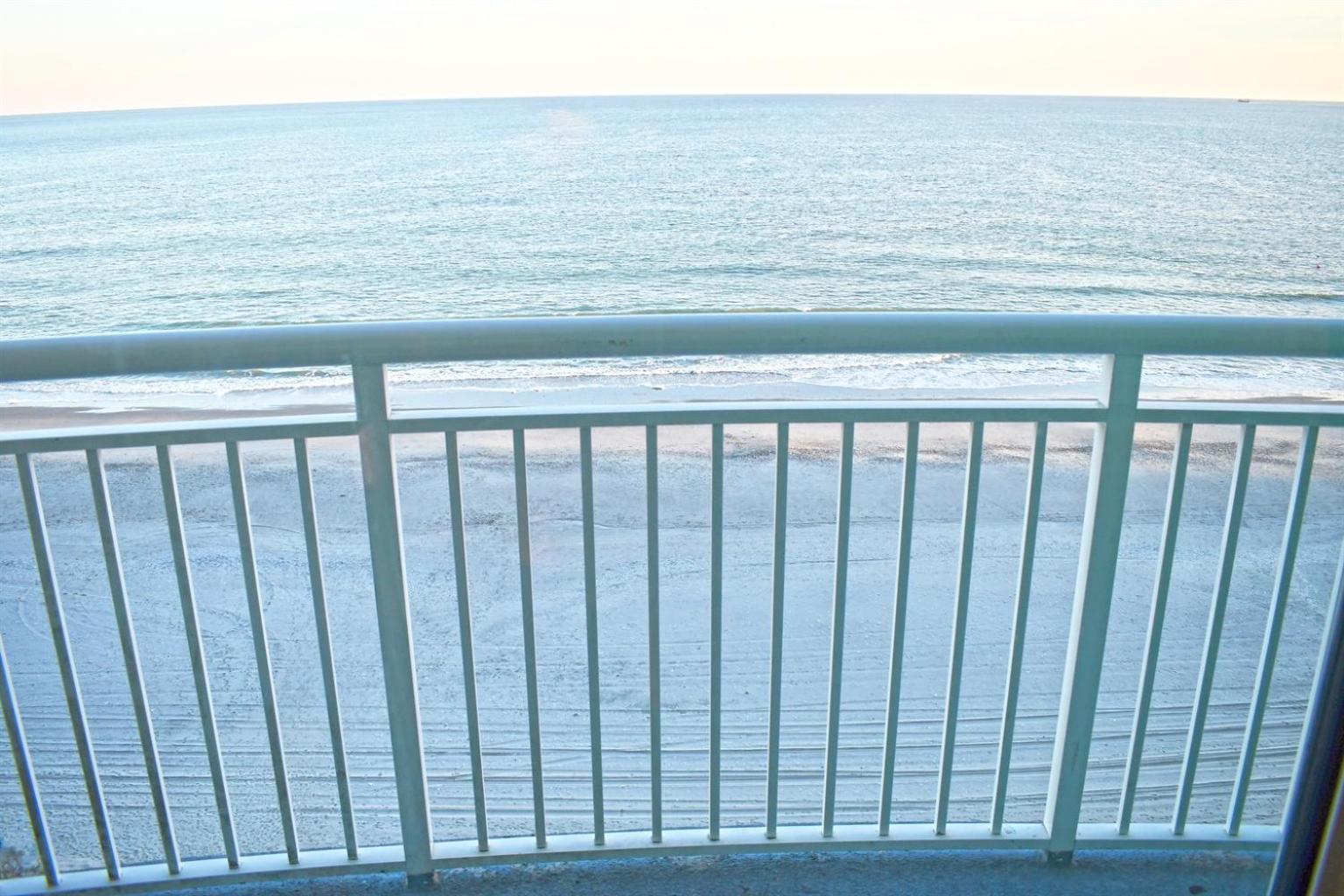 Stunning Ocean Front Views Steps To Boardwalkpier Lägenhet Myrtle Beach Exteriör bild