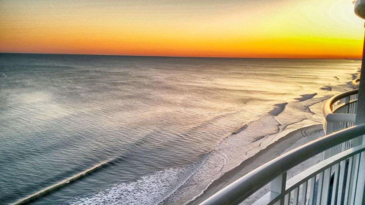 Stunning Ocean Front Views Steps To Boardwalkpier Lägenhet Myrtle Beach Exteriör bild